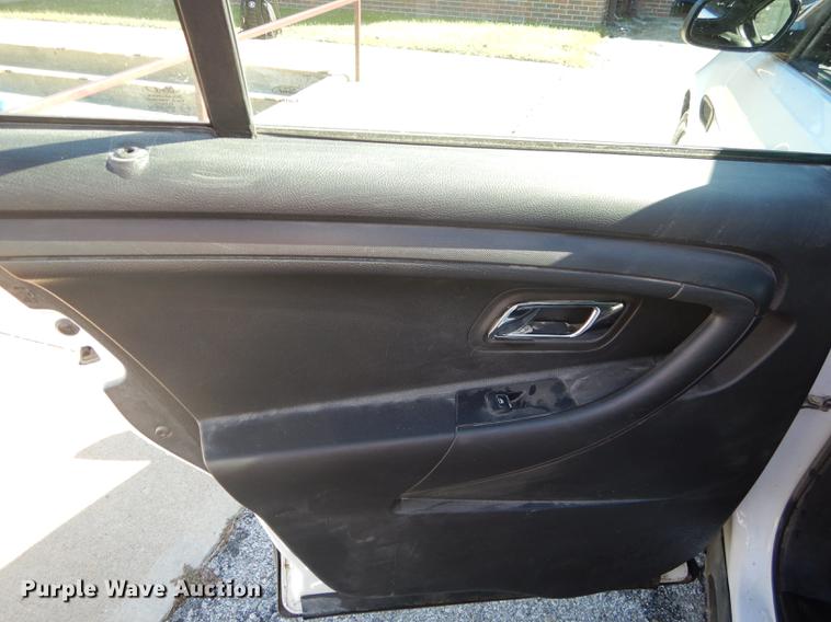 image for item J5664 2013 Ford Taurus Police Interceptor