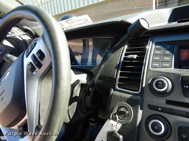 image for item J5664 2013 Ford Taurus Police Interceptor