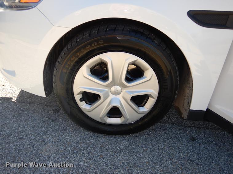 image for item J5664 2013 Ford Taurus Police Interceptor