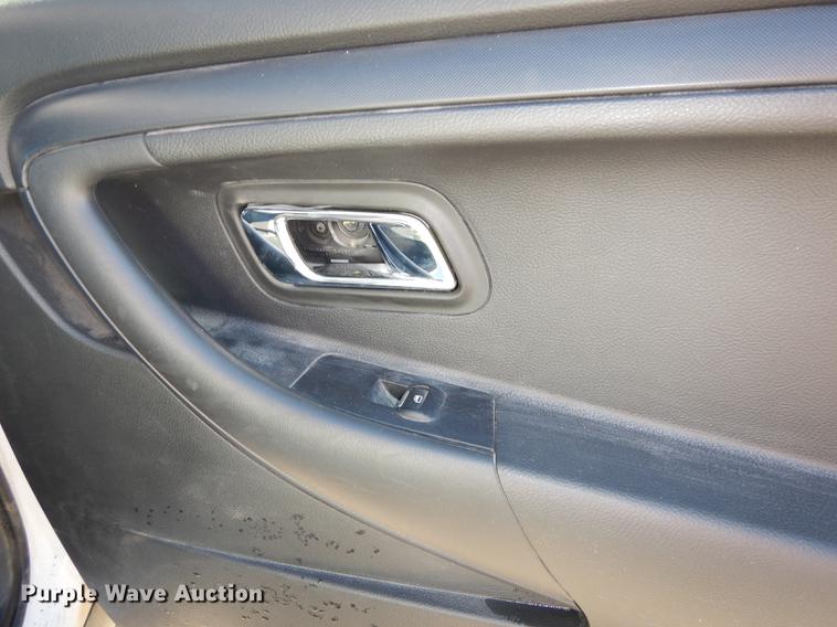 image for item J5664 2013 Ford Taurus Police Interceptor