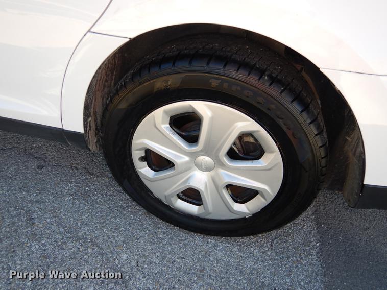 image for item J5664 2013 Ford Taurus Police Interceptor