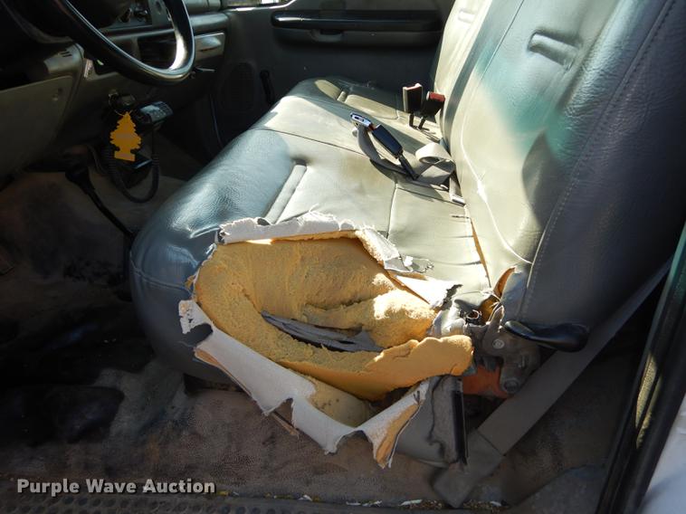 image for item J5666 2002 Ford F550 Super Duty XL bucket truck