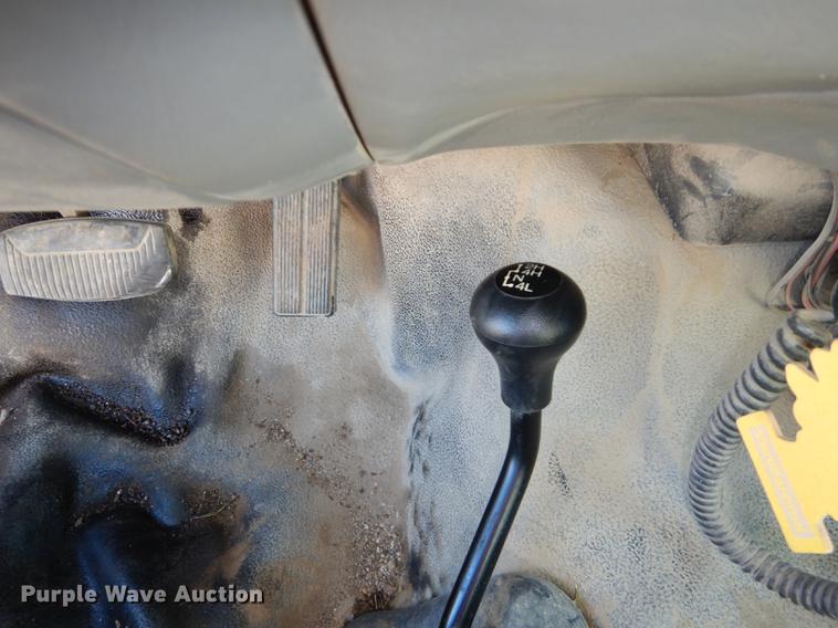 image for item J5666 2002 Ford F550 Super Duty XL bucket truck