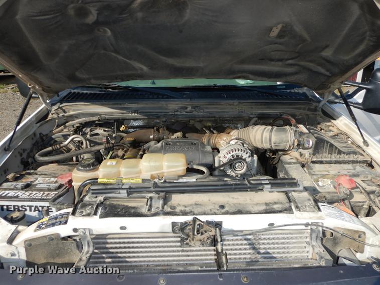 image for item J5666 2002 Ford F550 Super Duty XL bucket truck