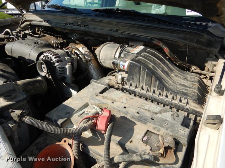 image for item J5666 2002 Ford F550 Super Duty XL bucket truck