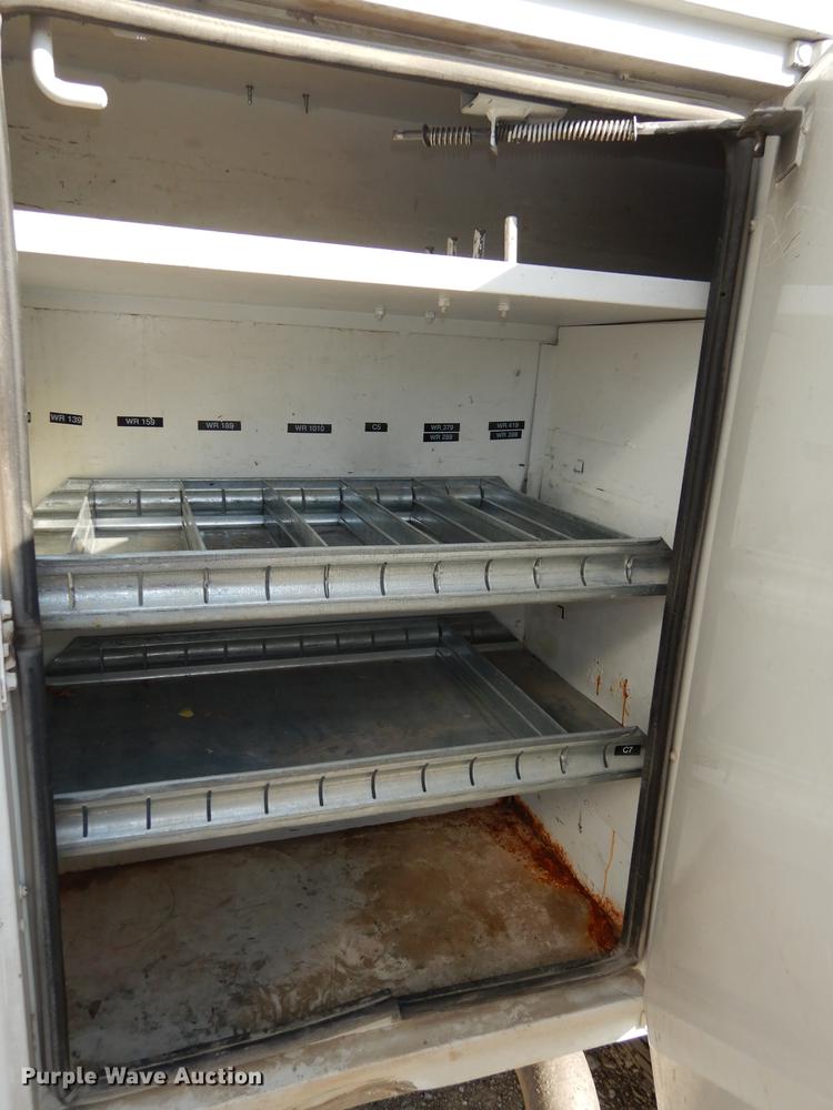 image for item J5666 2002 Ford F550 Super Duty XL bucket truck