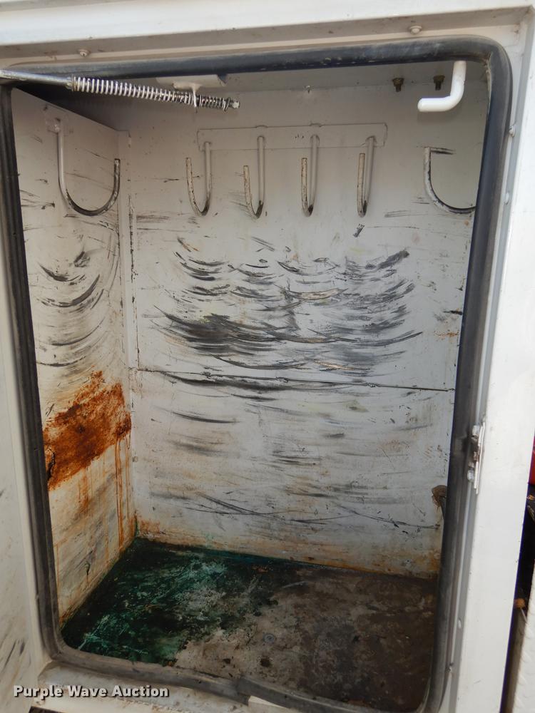 image for item J5666 2002 Ford F550 Super Duty XL bucket truck