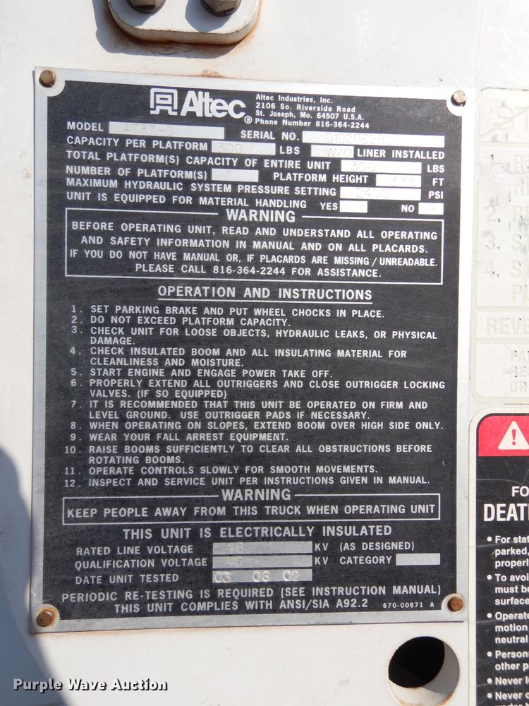 image for item J5666 2002 Ford F550 Super Duty XL bucket truck