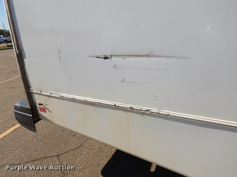 image for item J5669 2006 Ford Econoline E450 Super Duty Goshen Coach shuttle bus