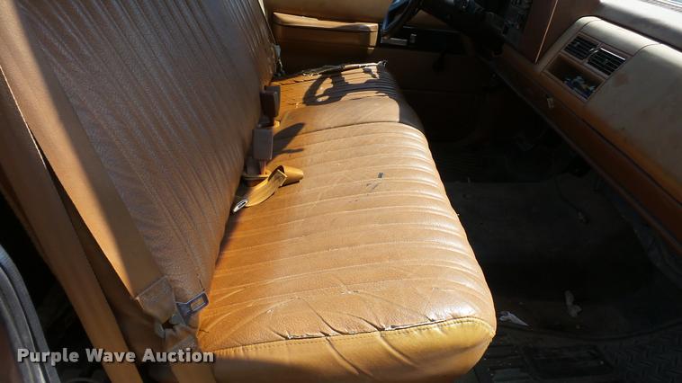 image for item K3867 1989 Chevrolet 1500 pickup truck