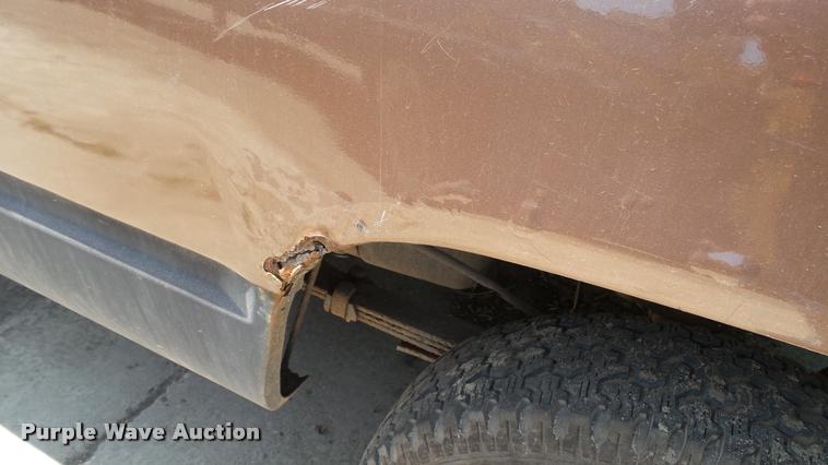 image for item K3867 1989 Chevrolet 1500 pickup truck