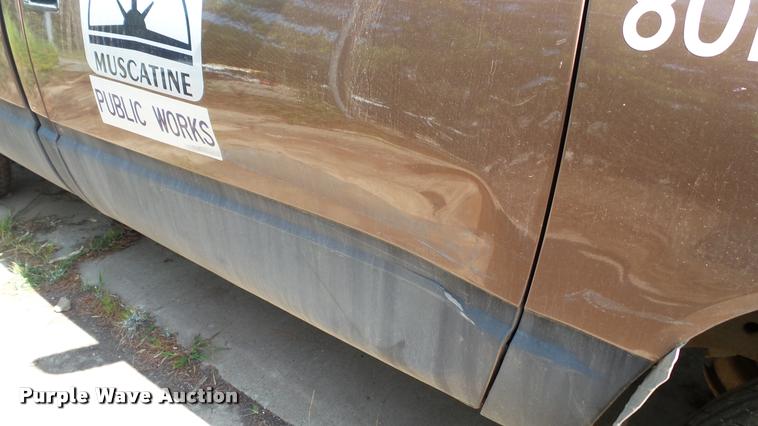 image for item K3867 1989 Chevrolet 1500 pickup truck