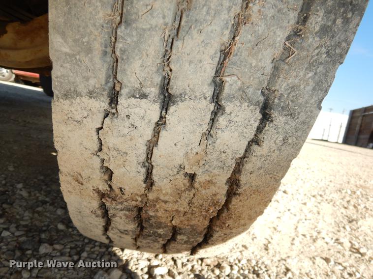 image for item K5835 1983 International Transtar 4300 semi truck