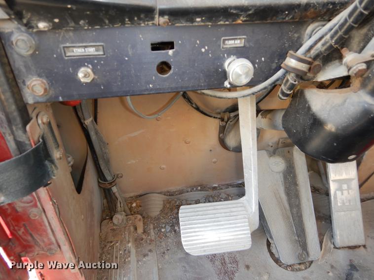 image for item K5835 1983 International Transtar 4300 semi truck