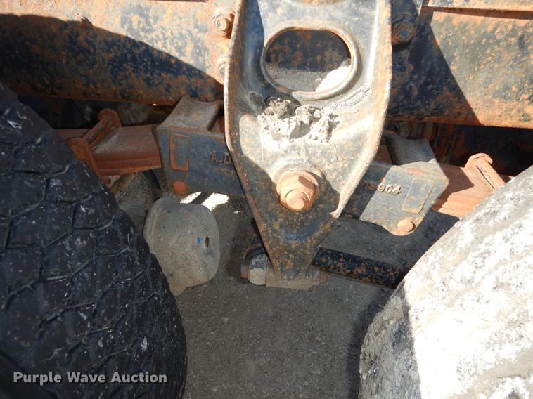 image for item K5835 1983 International Transtar 4300 semi truck