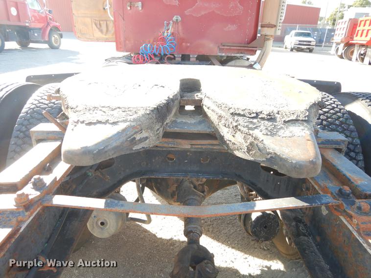 image for item K5835 1983 International Transtar 4300 semi truck