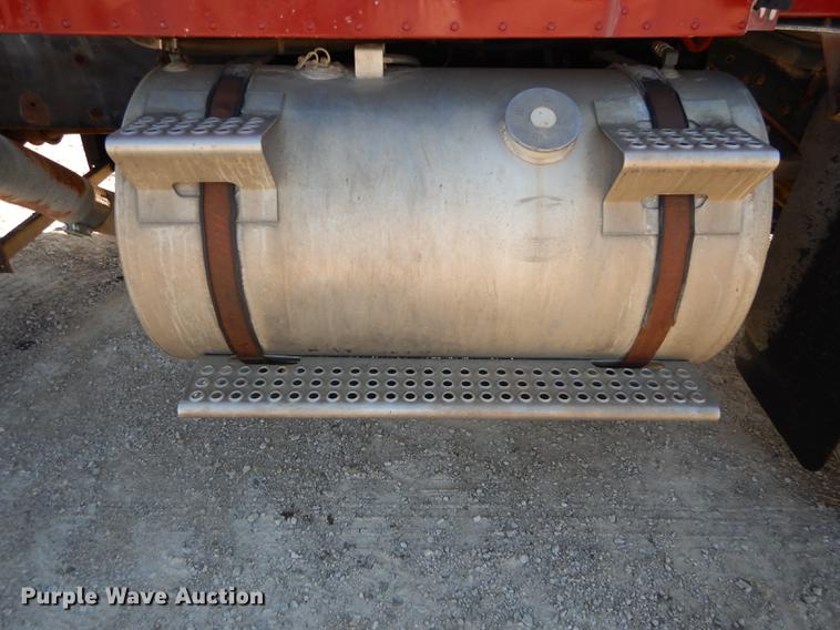 image for item K5835 1983 International Transtar 4300 semi truck