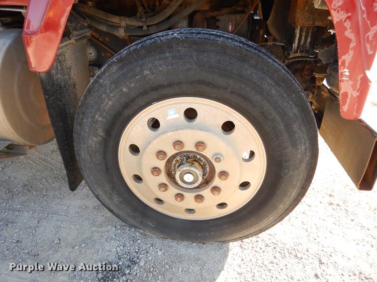 image for item K5835 1983 International Transtar 4300 semi truck