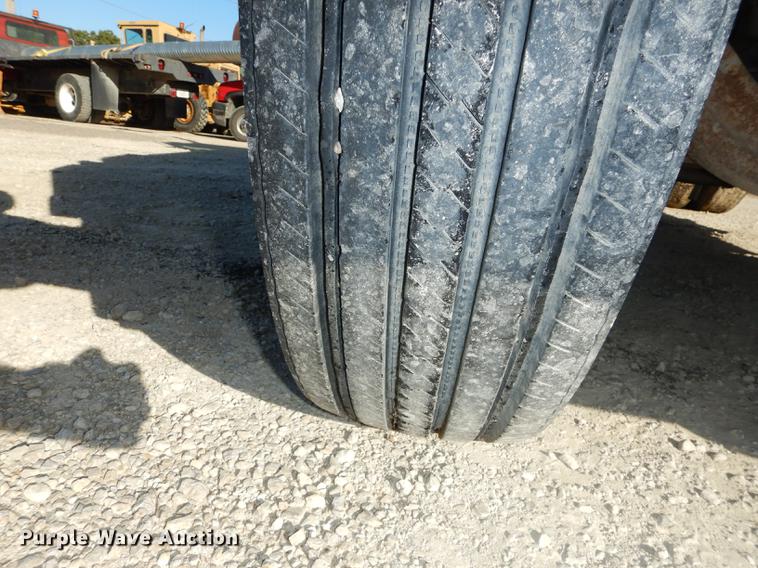 image for item K5835 1983 International Transtar 4300 semi truck