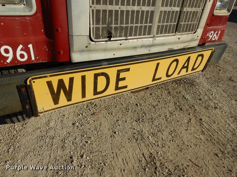 image for item K5835 1983 International Transtar 4300 semi truck