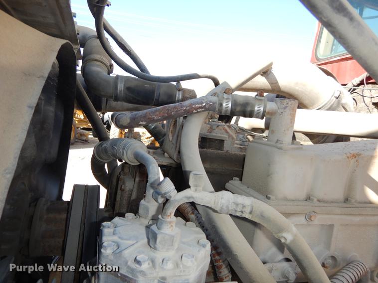 image for item K5835 1983 International Transtar 4300 semi truck