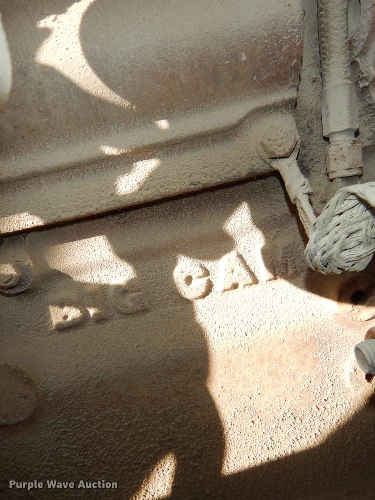 image for item K5835 1983 International Transtar 4300 semi truck