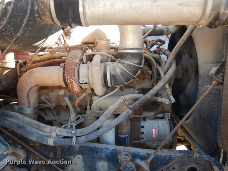 image for item K5835 1983 International Transtar 4300 semi truck