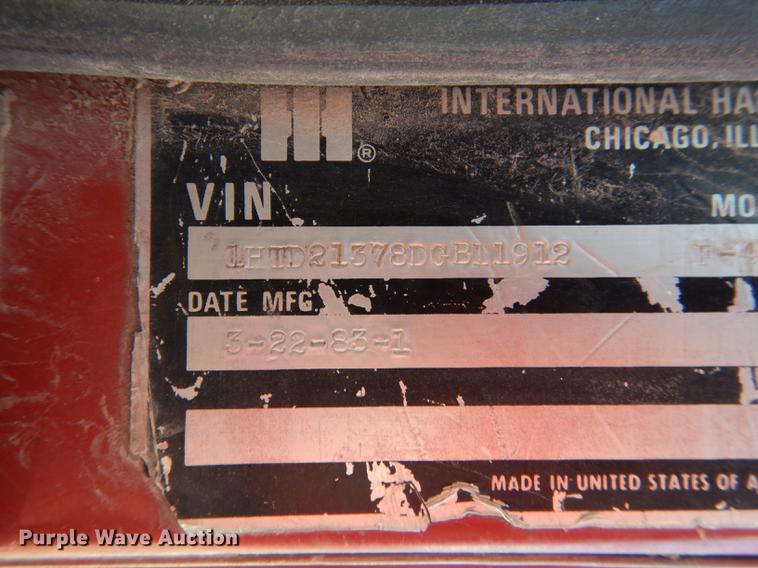 image for item K5835 1983 International Transtar 4300 semi truck