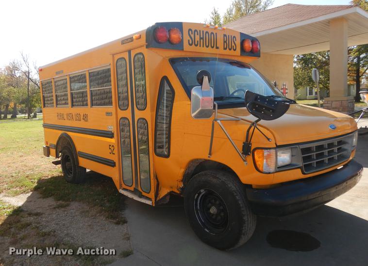 image for item K5838 1992 Ford Econoline E350 Collins school bus