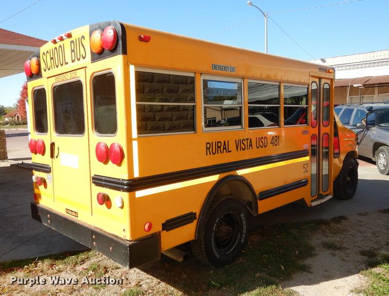 image for item K5838 1992 Ford Econoline E350 Collins school bus