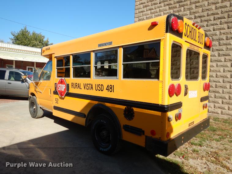 image for item K5838 1992 Ford Econoline E350 Collins school bus