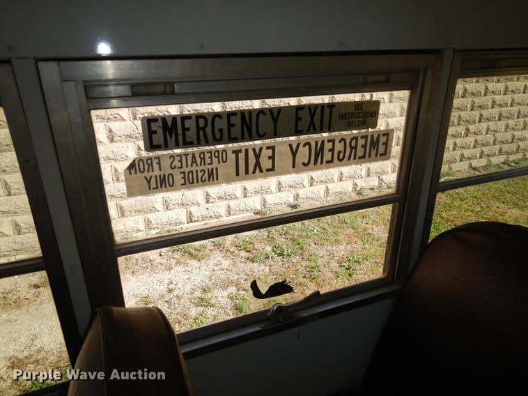 image for item K5838 1992 Ford Econoline E350 Collins school bus