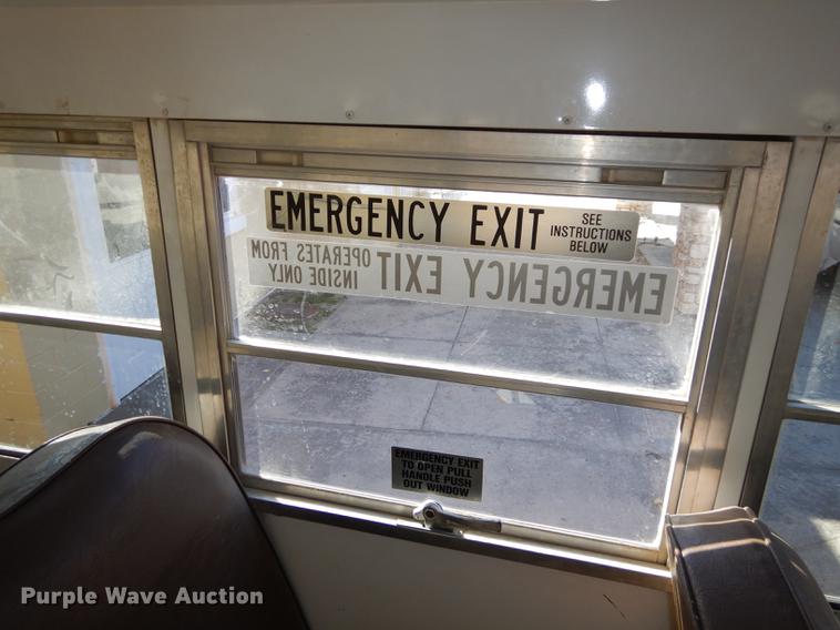 image for item K5838 1992 Ford Econoline E350 Collins school bus