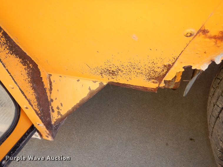 image for item K5838 1992 Ford Econoline E350 Collins school bus