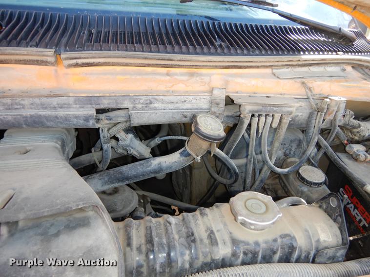 image for item K5838 1992 Ford Econoline E350 Collins school bus