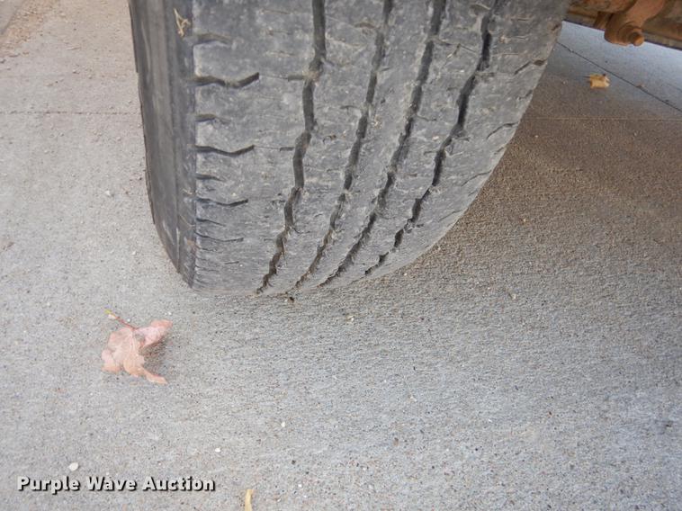 image for item K5838 1992 Ford Econoline E350 Collins school bus