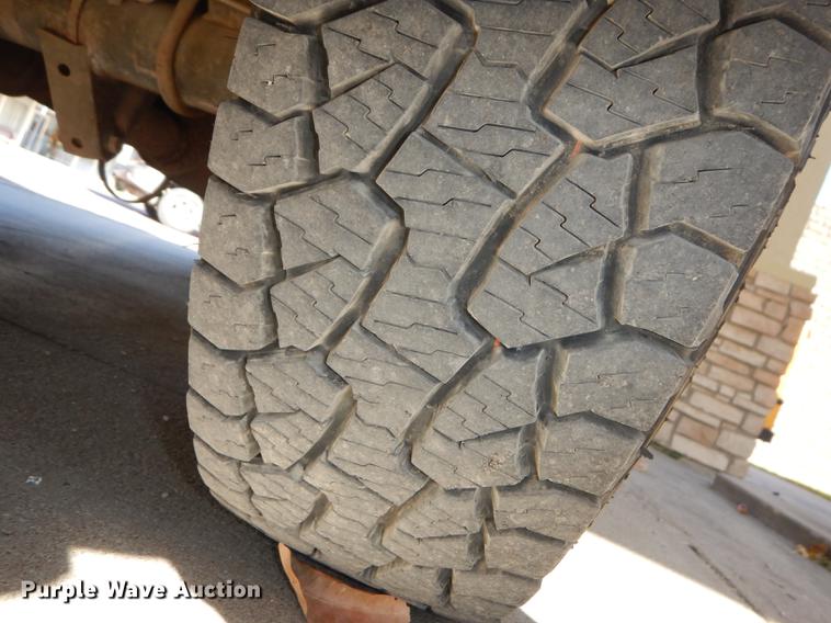 image for item K5838 1992 Ford Econoline E350 Collins school bus