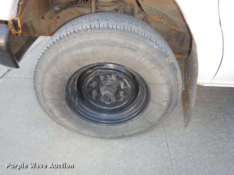 image for item K5838 1992 Ford Econoline E350 Collins school bus