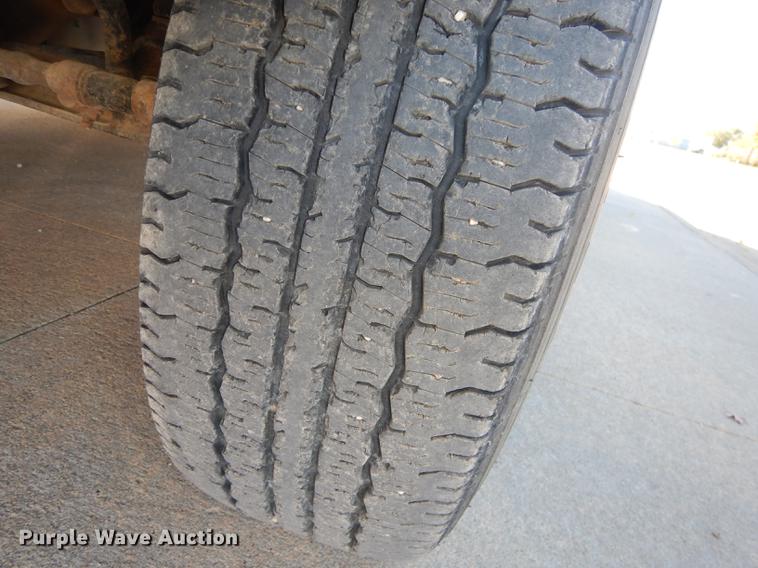 image for item K5838 1992 Ford Econoline E350 Collins school bus