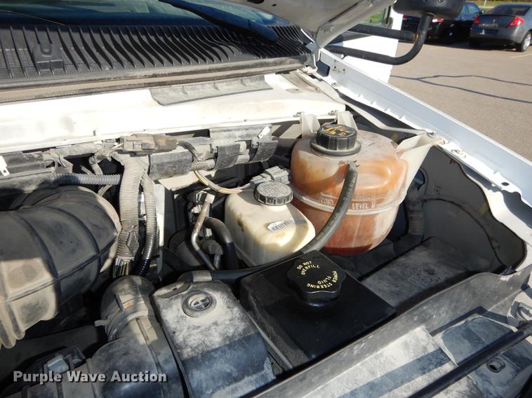 image for item K5848 2009 Ford E350 Super Duty shuttle bus