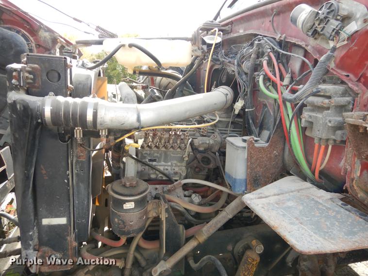 image for item K5853 1995 Ford L8000 dump truck