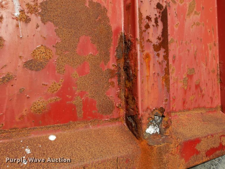 image for item K5853 1995 Ford L8000 dump truck