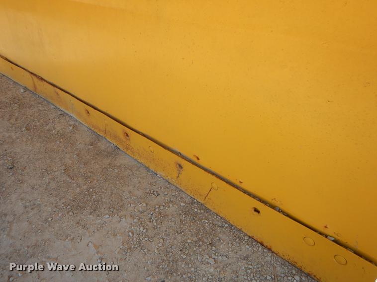 image for item K5857 1995 Ford L8000 dump truck