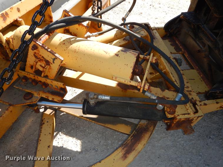 image for item K5857 1995 Ford L8000 dump truck