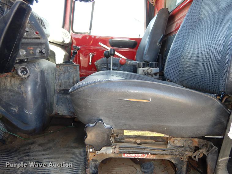 image for item K5857 1995 Ford L8000 dump truck