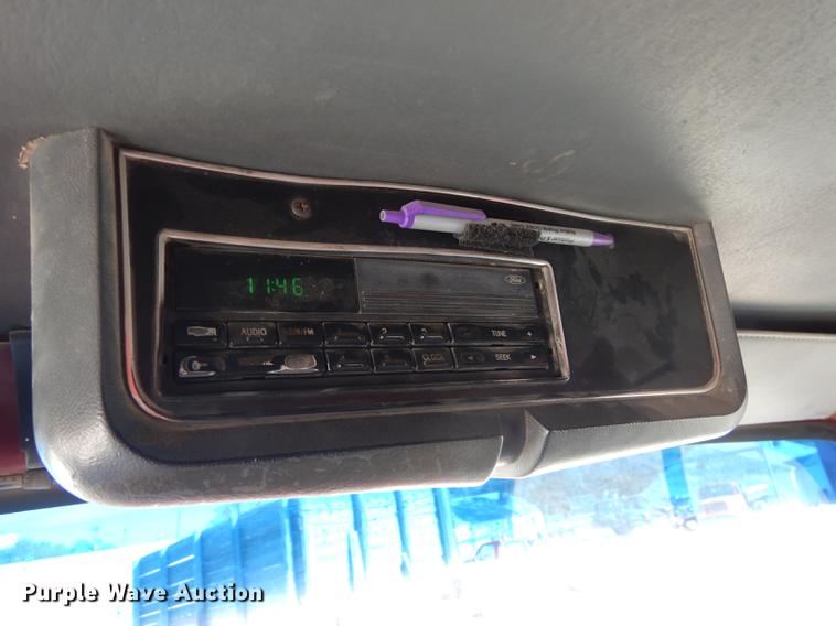 image for item K5857 1995 Ford L8000 dump truck