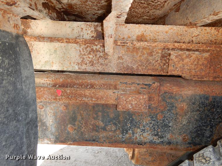 image for item K5857 1995 Ford L8000 dump truck