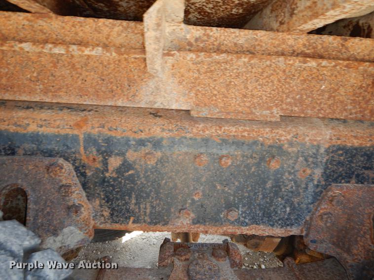 image for item K5857 1995 Ford L8000 dump truck