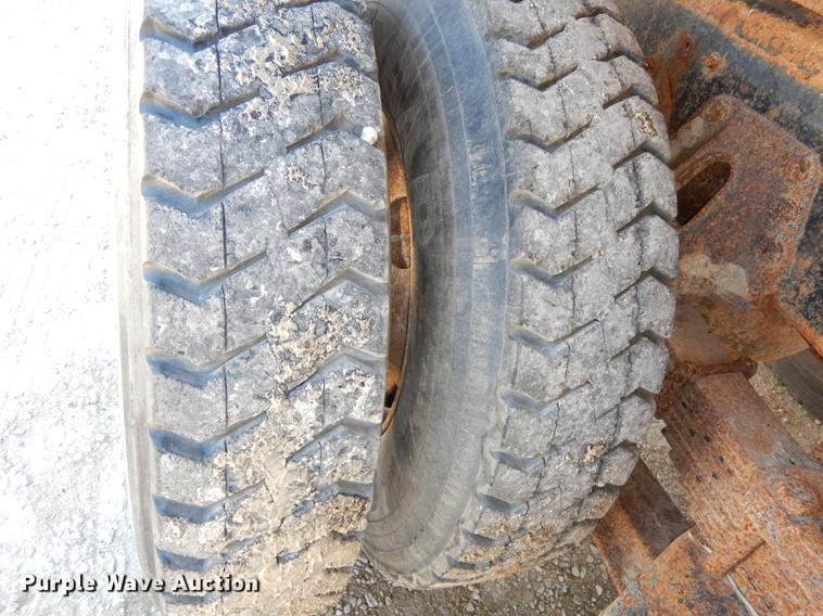 image for item K5857 1995 Ford L8000 dump truck