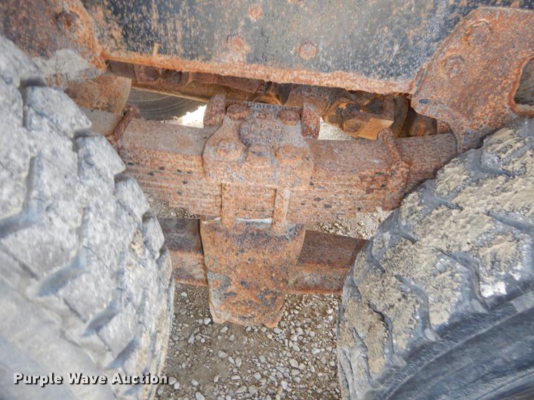 image for item K5857 1995 Ford L8000 dump truck